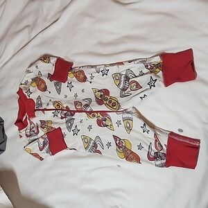SPACESHIP ONEPIECE SLEEPER 0-6MONTHS